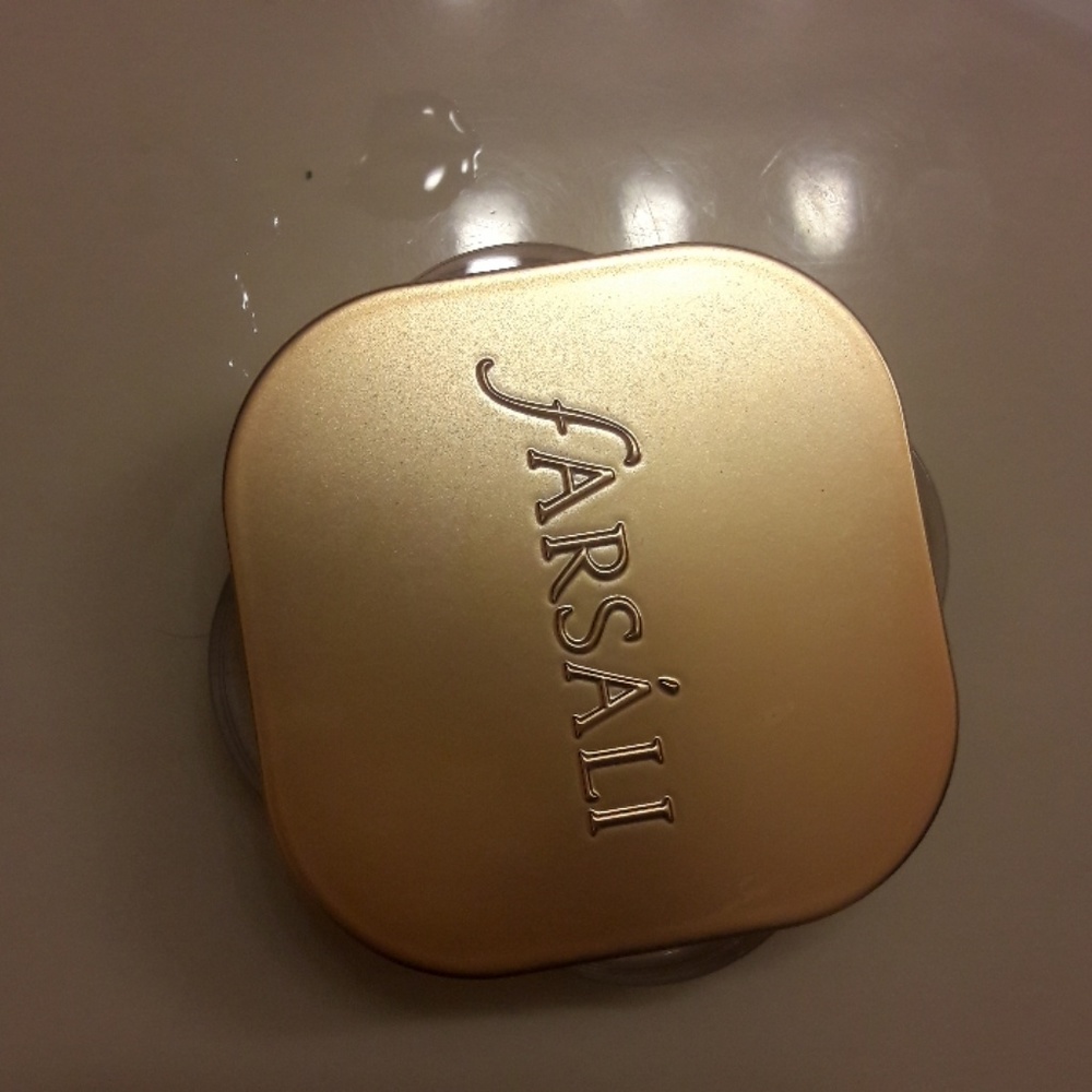 Farsali highlight used one time.